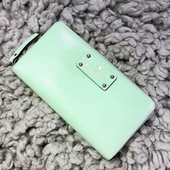 Kate Spade Mint Green Wallet - Picture 1 of 3